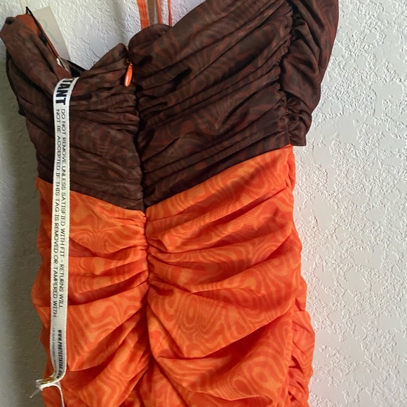 Mistress Rocks Let Me Go Chocolate Orange Print Ruched Halter Mini Dress Size S - Picture 11 of 13